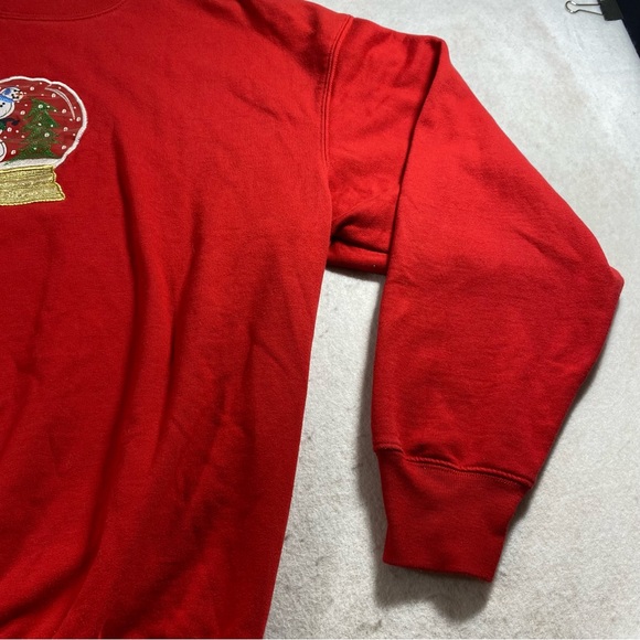 MCC Sweater Woman’s Large Red Christmas Sweatshirt Snowman Globe Red Sweater Top - Picture 4 of 12